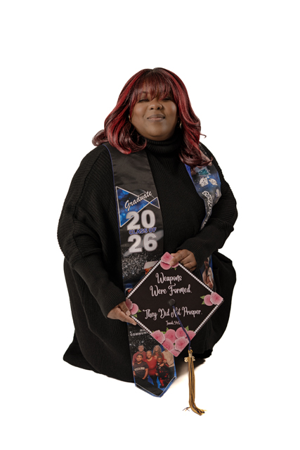 Sweet Shot Media graduation portrait